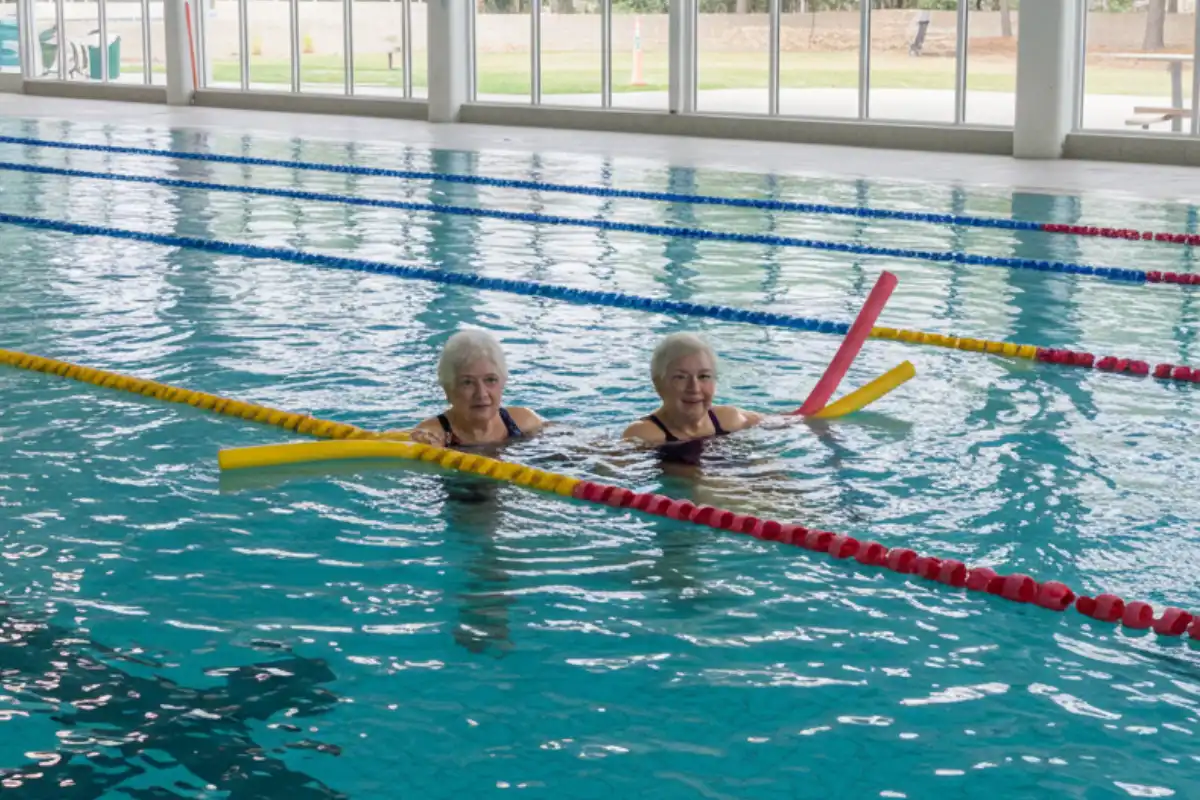 Assisted living with swimming pool: a fun and therapeutic lifestyle